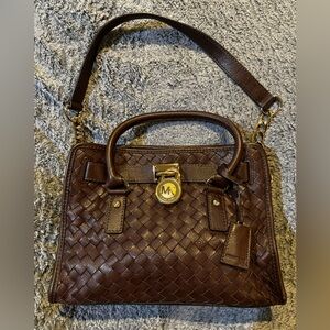 Michael Kors, Woven Brown Leather Shoulder Bag with Gold Chain